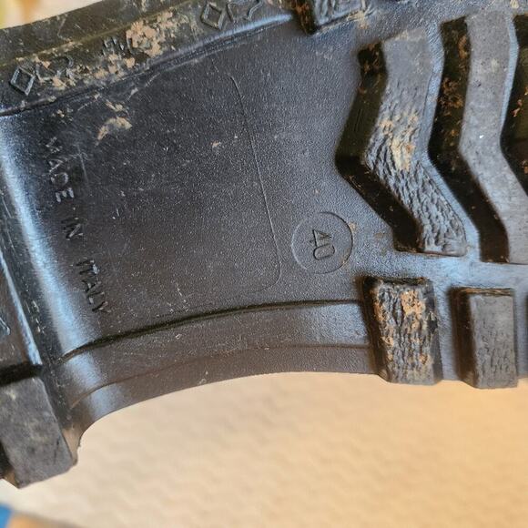 BURBERRY RUBBER NOVA CHECK ROSCOT BELTED RAIN BOOT SIZE 40 (US 9.5) - Picture 7 of 11